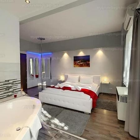 Velnoek Luxus Apartman Makó Exterior foto
