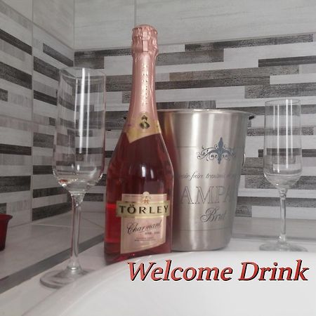Velnoek Luxus Apartman Makó Exterior foto