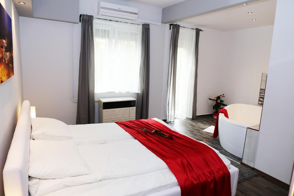 Velnoek Luxus Apartman Makó Exterior foto